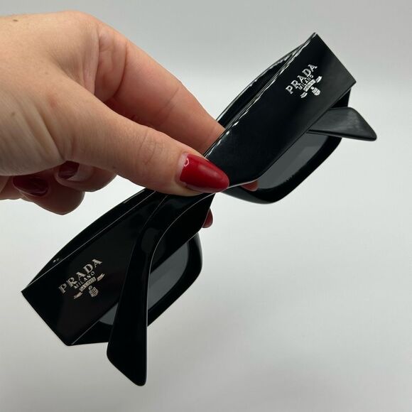 PRADA Sunglasses PRA01S 16K08Z Black/Dark Grey Unisex NEW - Picture 9 of 12